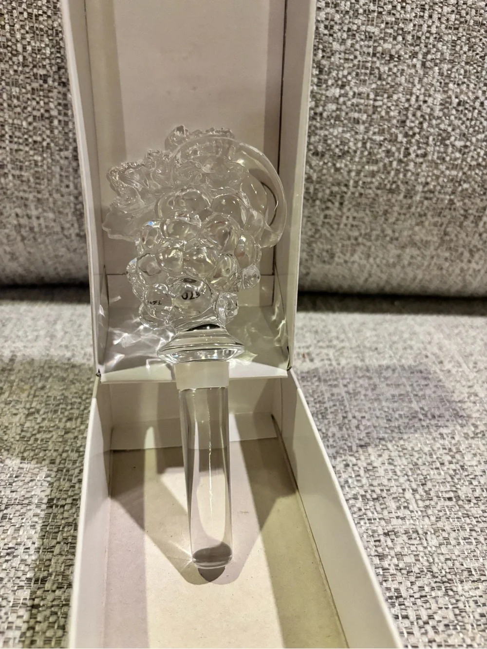 Mikasa Clear Crystal Grape Cluster Bottle Stopper